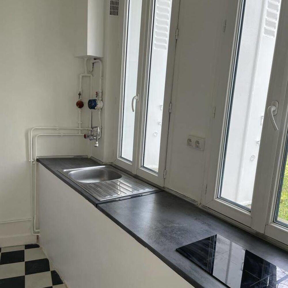 Location Appartement Location beau studio lumineux Paris 19ème Paris 19