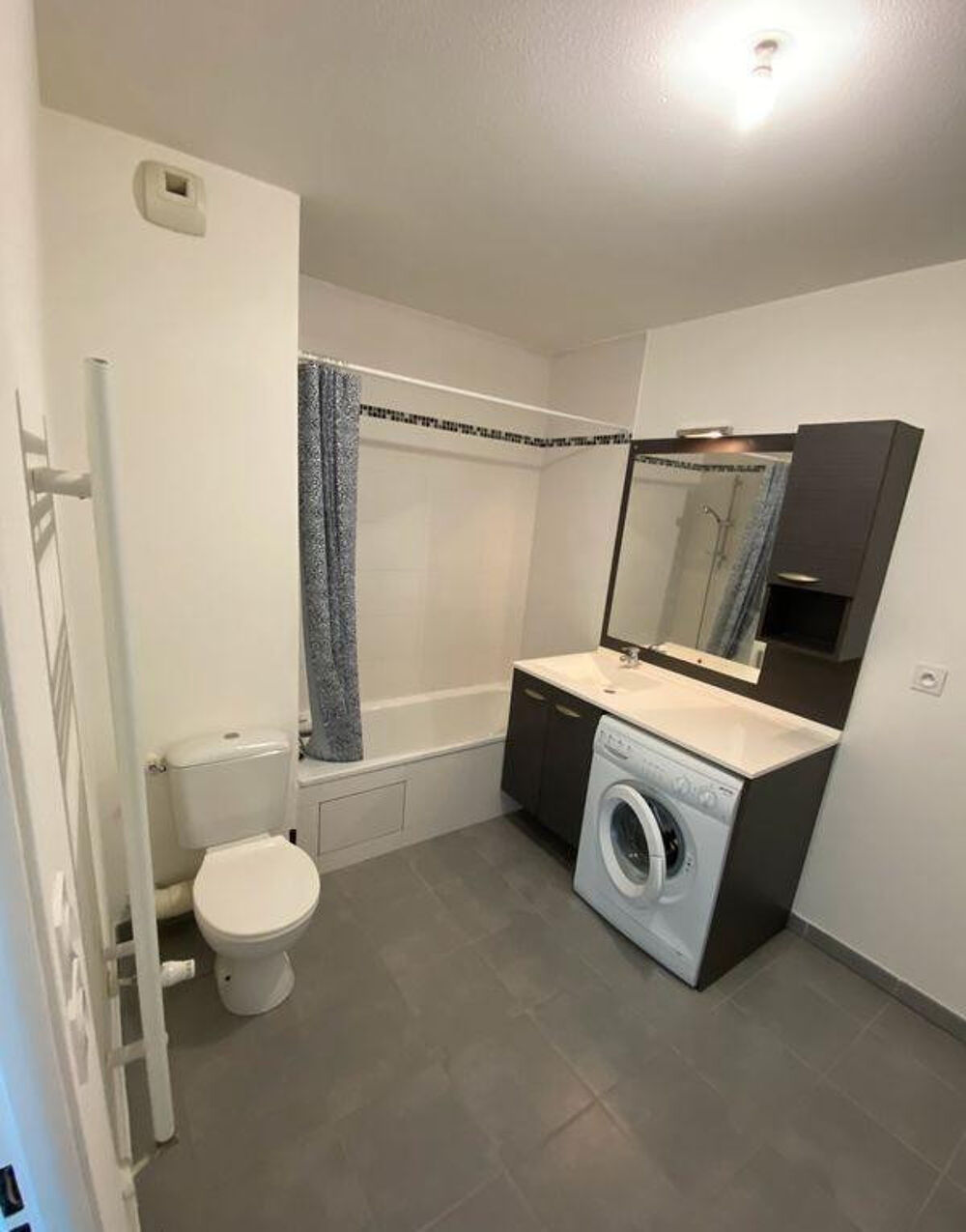 Location Appartement Beau studio meublé 29m² avec balcon Lyon 7