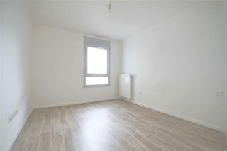  Appartement à louer 2 pièces 45 m²