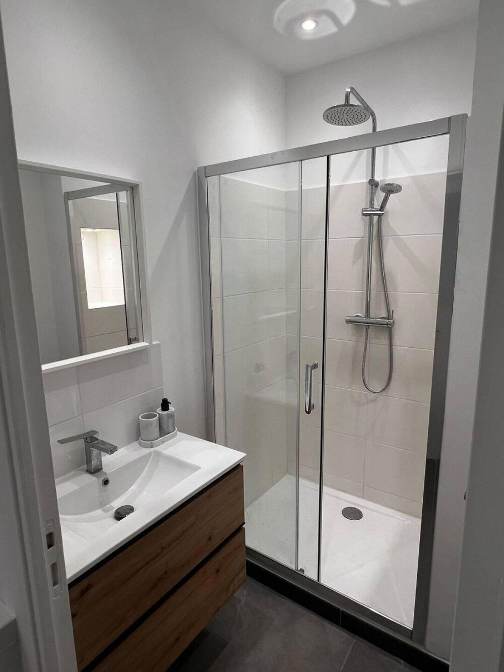 Location Appartement Colocation de 3 chambres Courbevoie