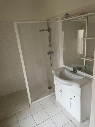  Maison à louer 4 pièces 85 m²