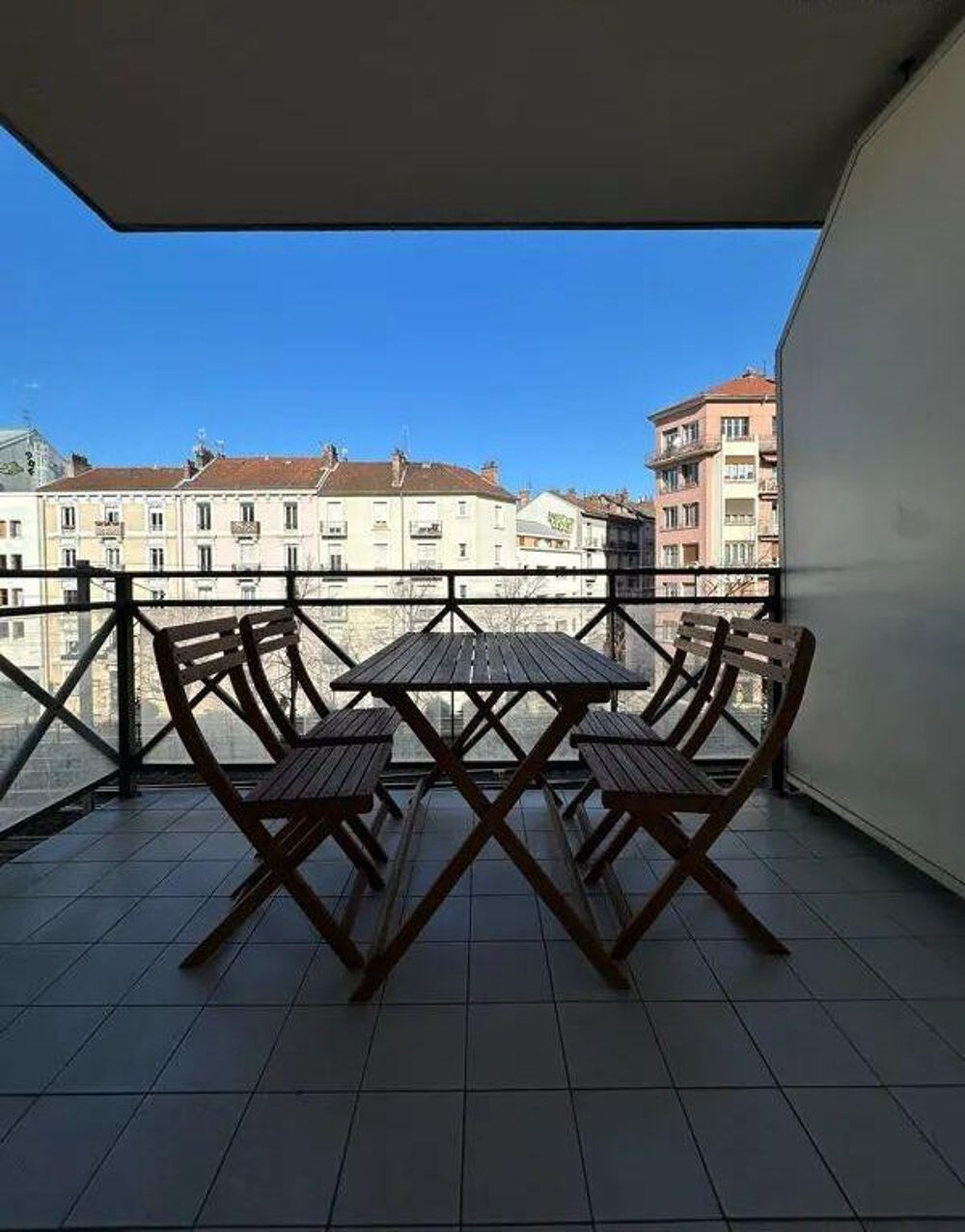 Location Appartement Beau T2 meublé 47m² quartier de l'estacade Grenoble