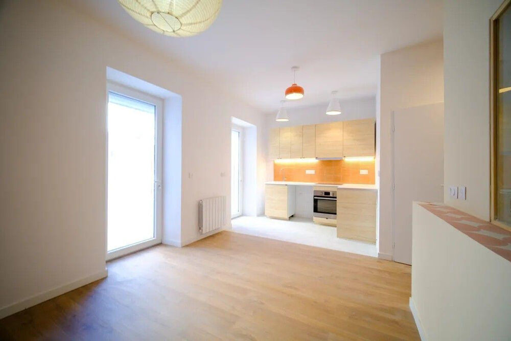 Location Appartement T2 rénové 42m² avec terrasse exceptionnelle 80m² Marseille 4