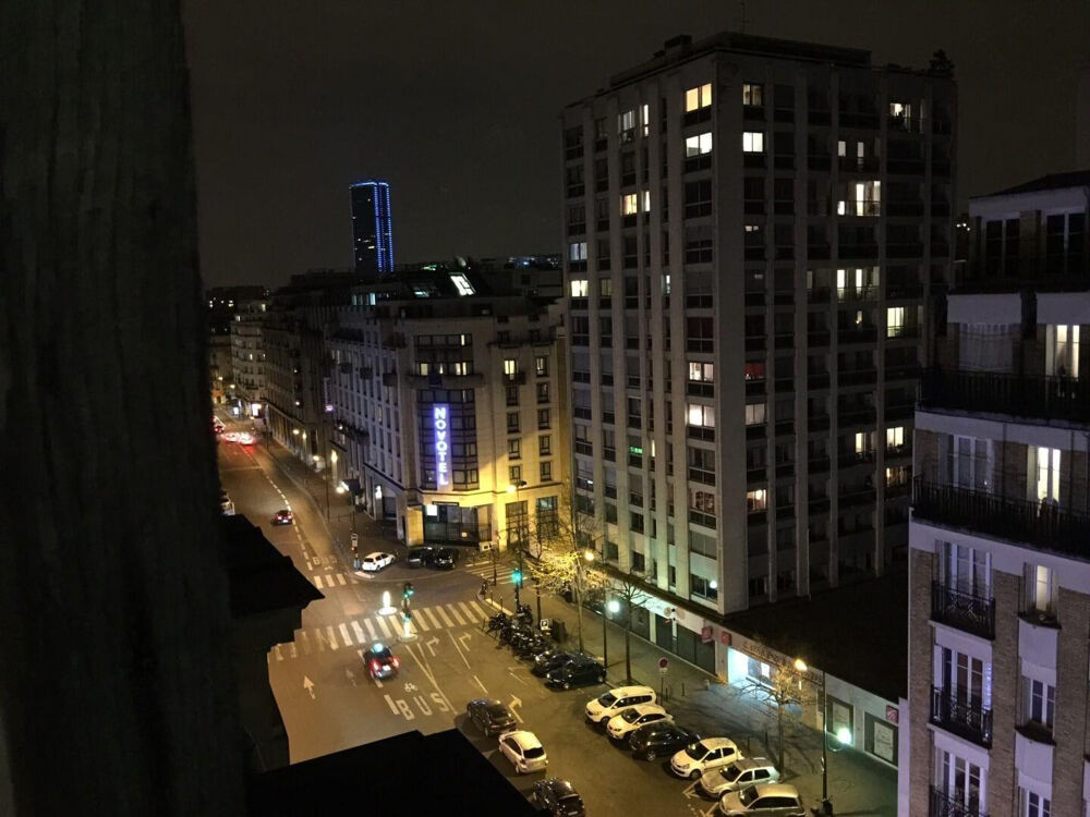 Location Appartement Beau studio meublé 10m² vue sur les toits Paris 15