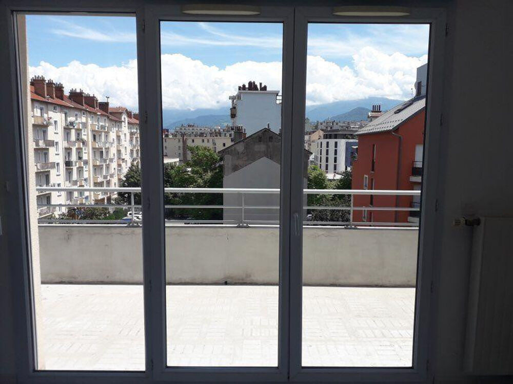 Location Appartement Beau T2 57m² avec balcon et parking Grenoble