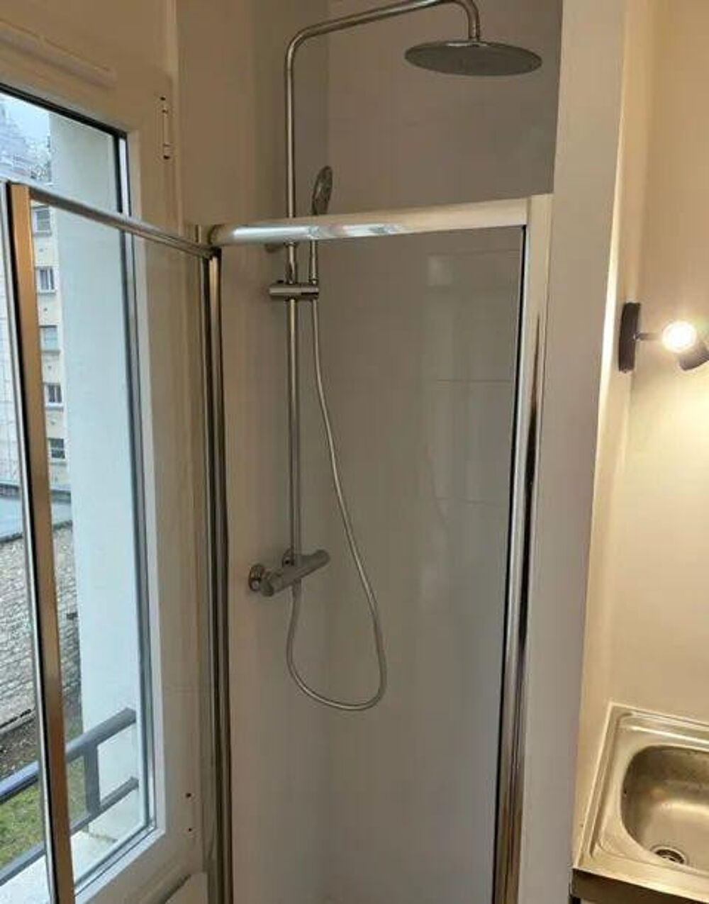 Location Appartement Beau studio meublé 12m2 Neuilly Sur Seine Neuilly-sur-seine