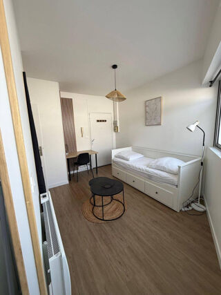  Appartement à louer 1 pièce 18 m²