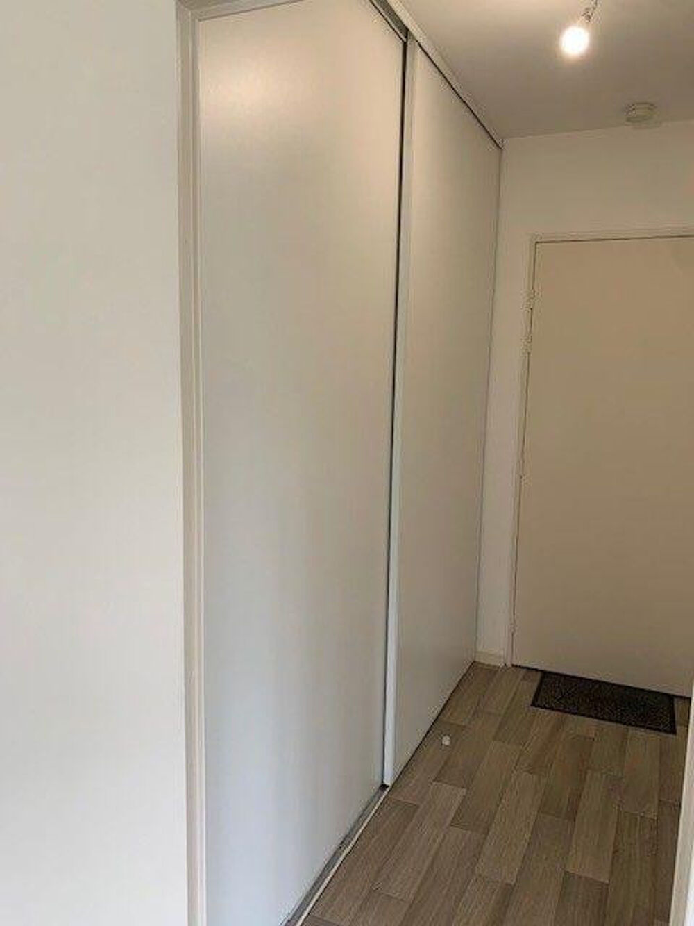 Location Appartement Appartement avec balcon + parking Nancy