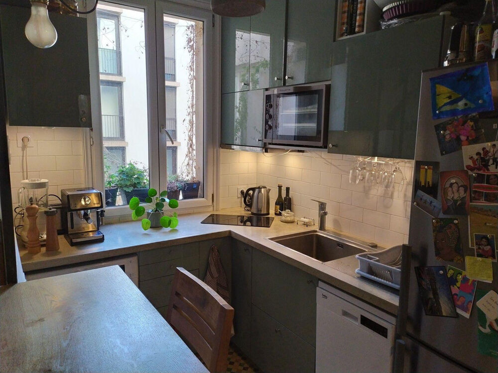 Location Appartement Grand deux-pièces atypique meublé, Paris 18ème Paris 18