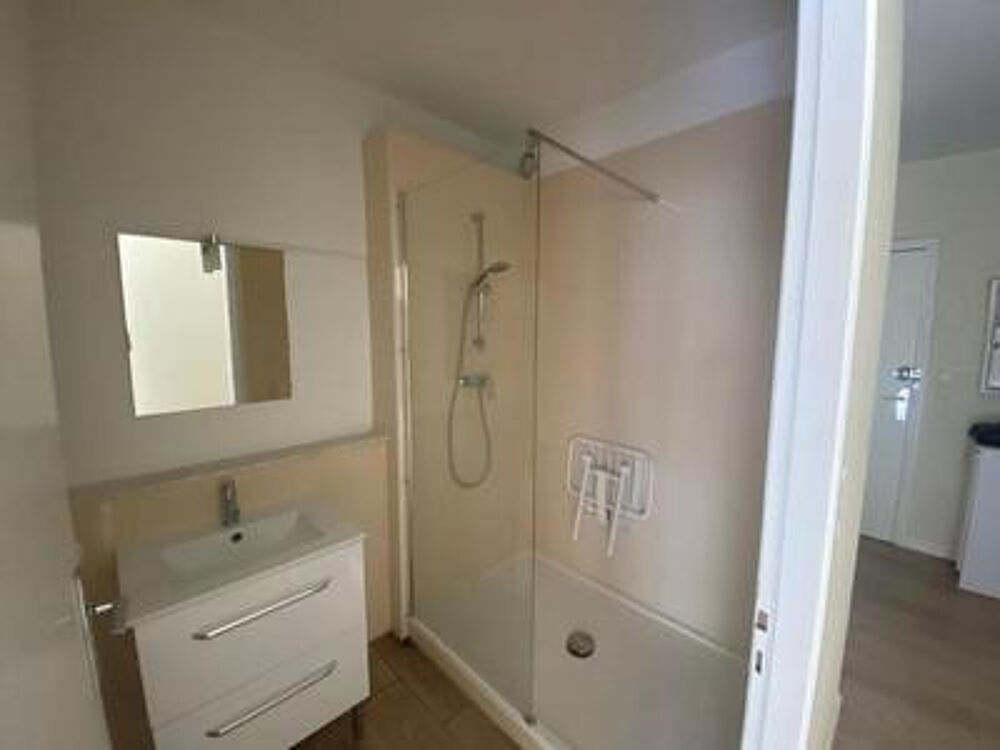 Location Appartement Beau studio résidence sénior 31m² avec terrasse Bordeaux