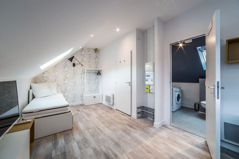 Location Appartement Studio meublé neuf sur cour intérieure calme Reims
