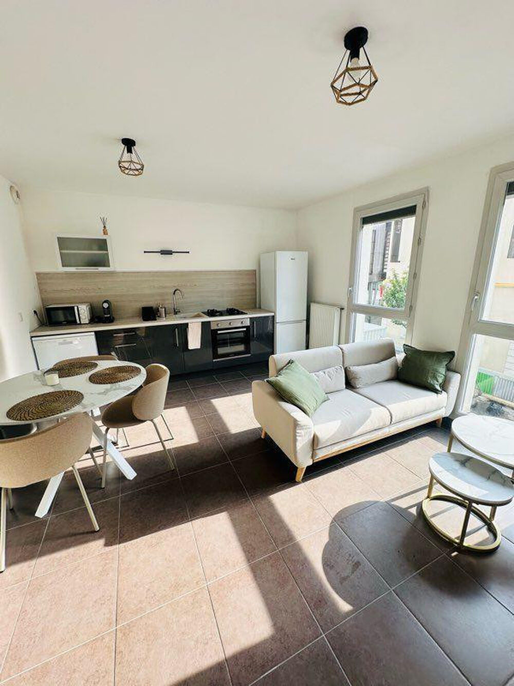 Location Appartement Appartement meublé T2 avec parking sous-sol Villeurbanne