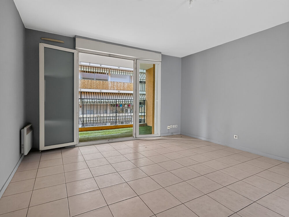 Vente Appartement Appartement  - 3 pièces  - 60.0 m² Nice