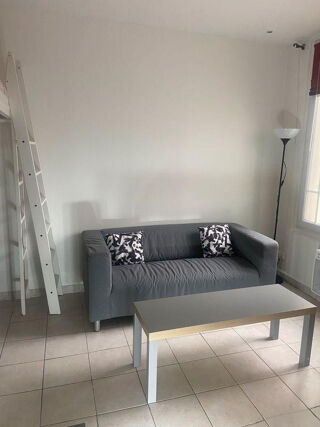  Appartement à louer 1 pièce 16 m²