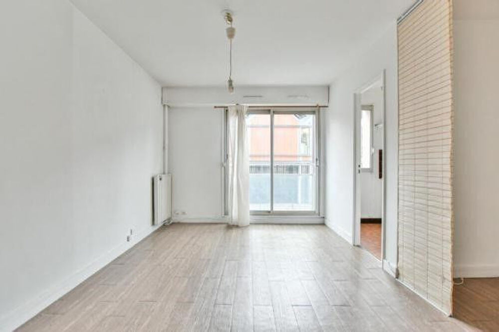 Location Appartement Beau studio à Jules Joffrin Paris 18