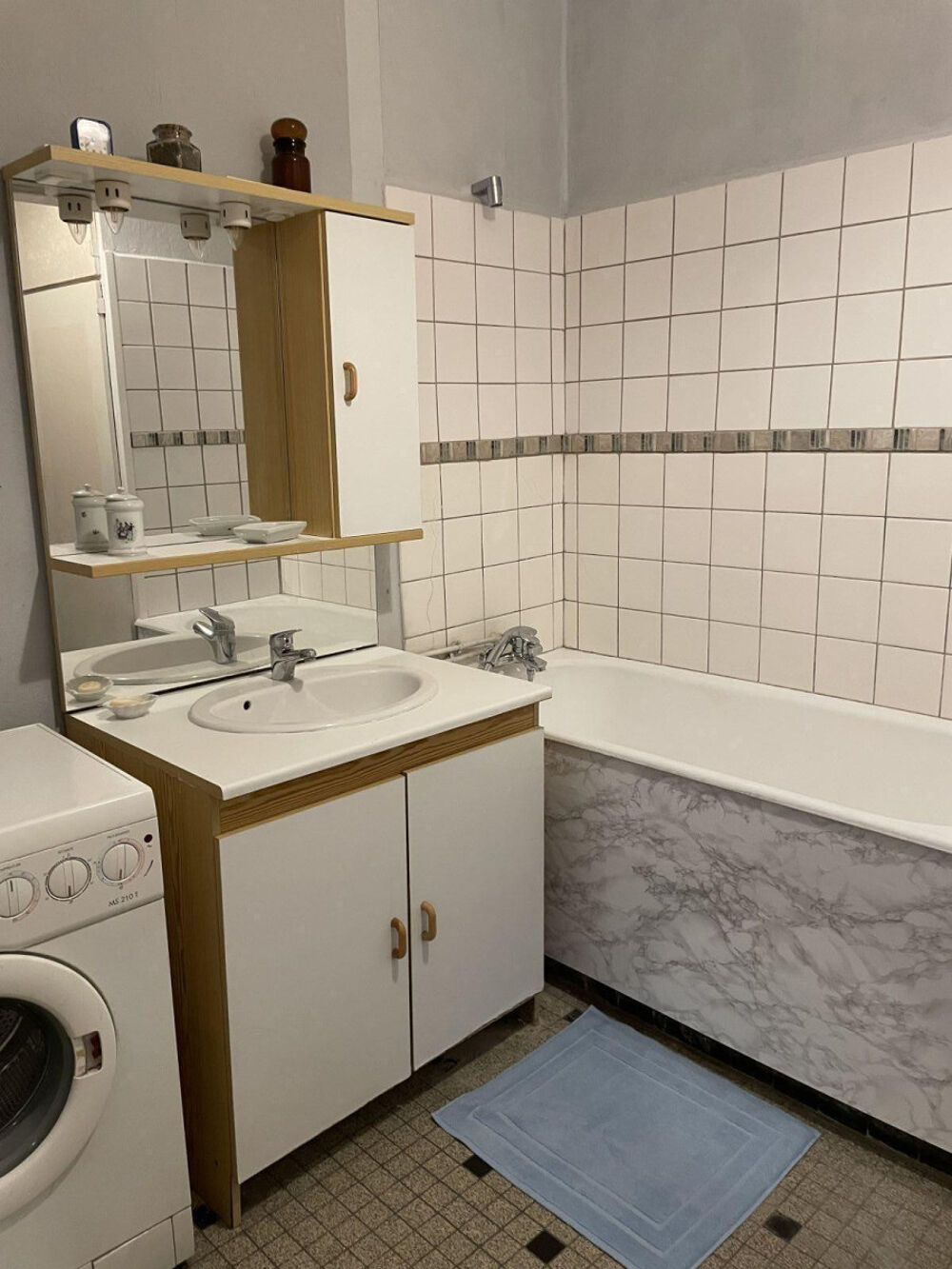 Location Appartement 50 M DE LA GARE LILLE FLANDRE MAGNIFIQUE T2 Lille