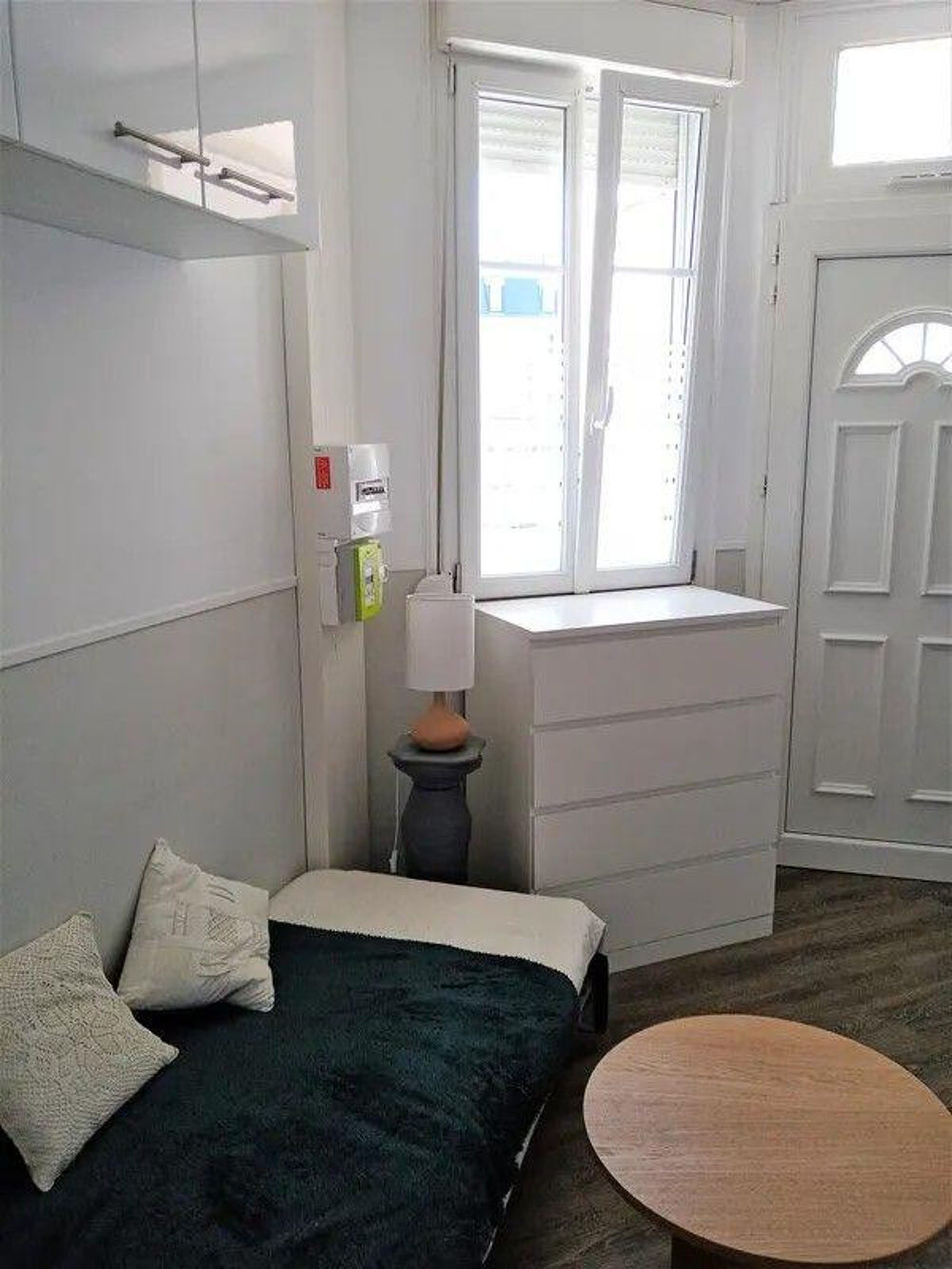 Location Appartement Loue joli studio meublé 15m² proche centre ville Reims