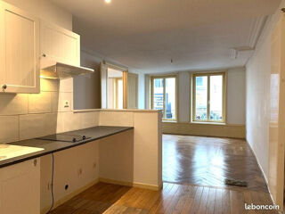  Appartement à louer 2 pièces 62 m²