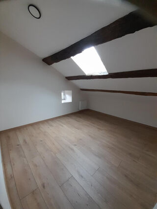  Appartement � louer 4 pi�ces 87 m�