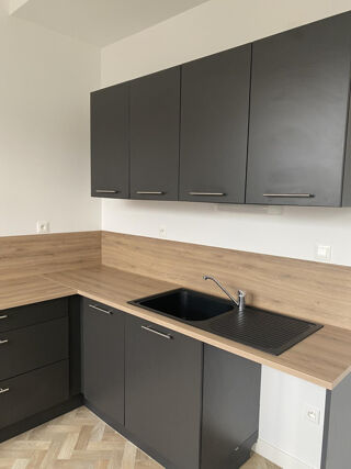  Appartement à louer 3 pièces 71 m²