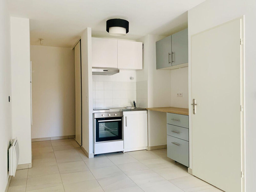 Location Appartement Logement dans le quartier de St Victor Marseille 7
