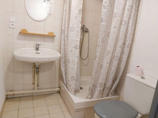  Appartement à louer 1 pièce 35 m²