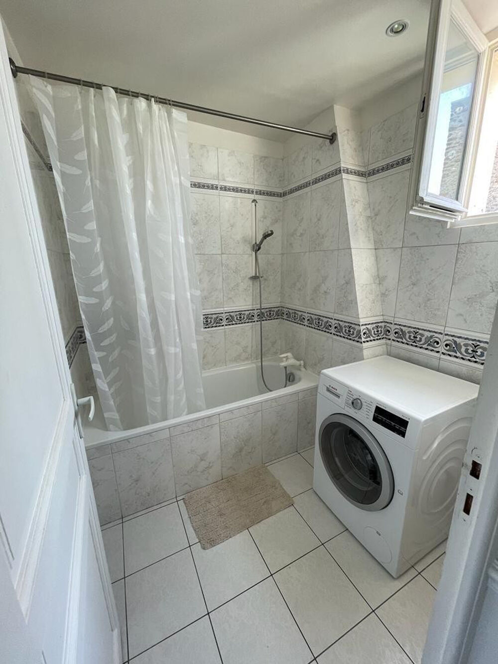 Location Appartement Beau T3 meublé 57m² traversant et très lumineux, Versailles
