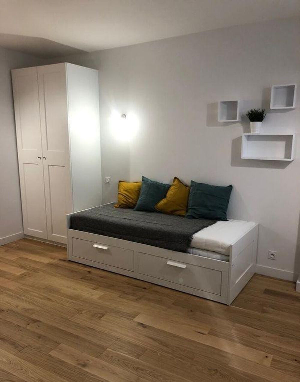 Location Appartement Location Studio 20m2 Paris 14e refait à neuf Paris 14