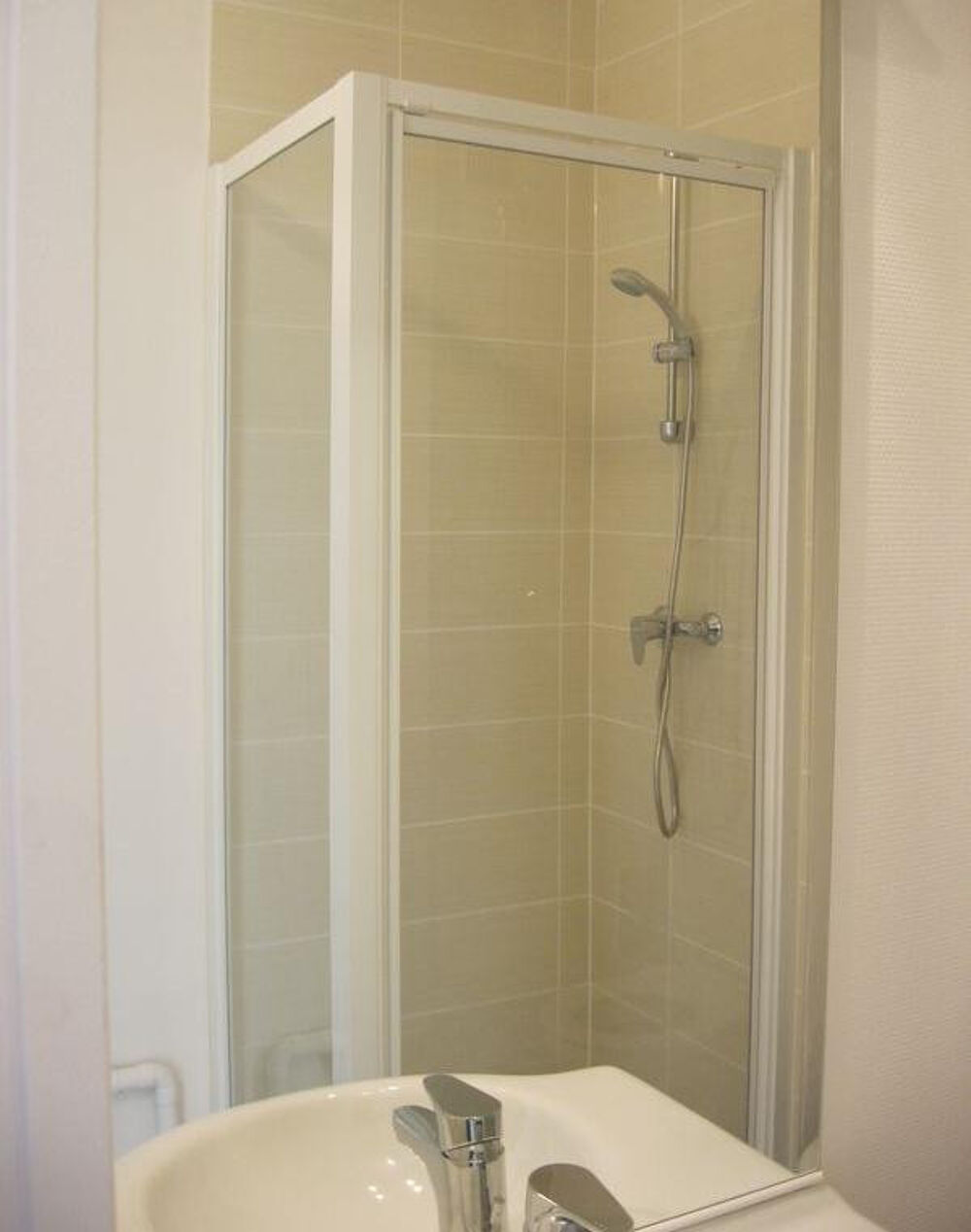 Location Appartement T1 avec balcon 17 m² - Boulogne-Billancourt Boulogne-billancourt