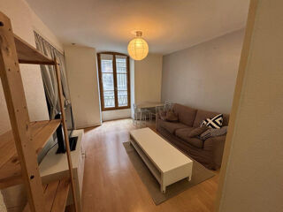  Appartement à louer 1 pièce 33 m²
