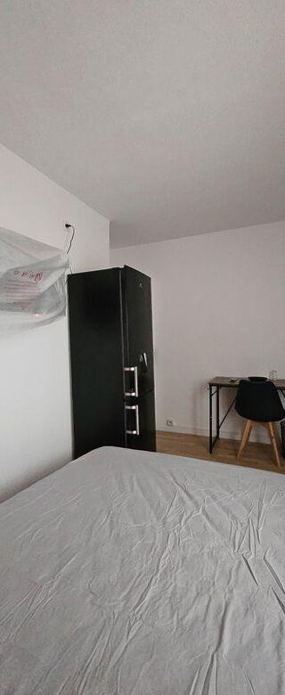  Appartement à louer 1 pièce 104 m²
