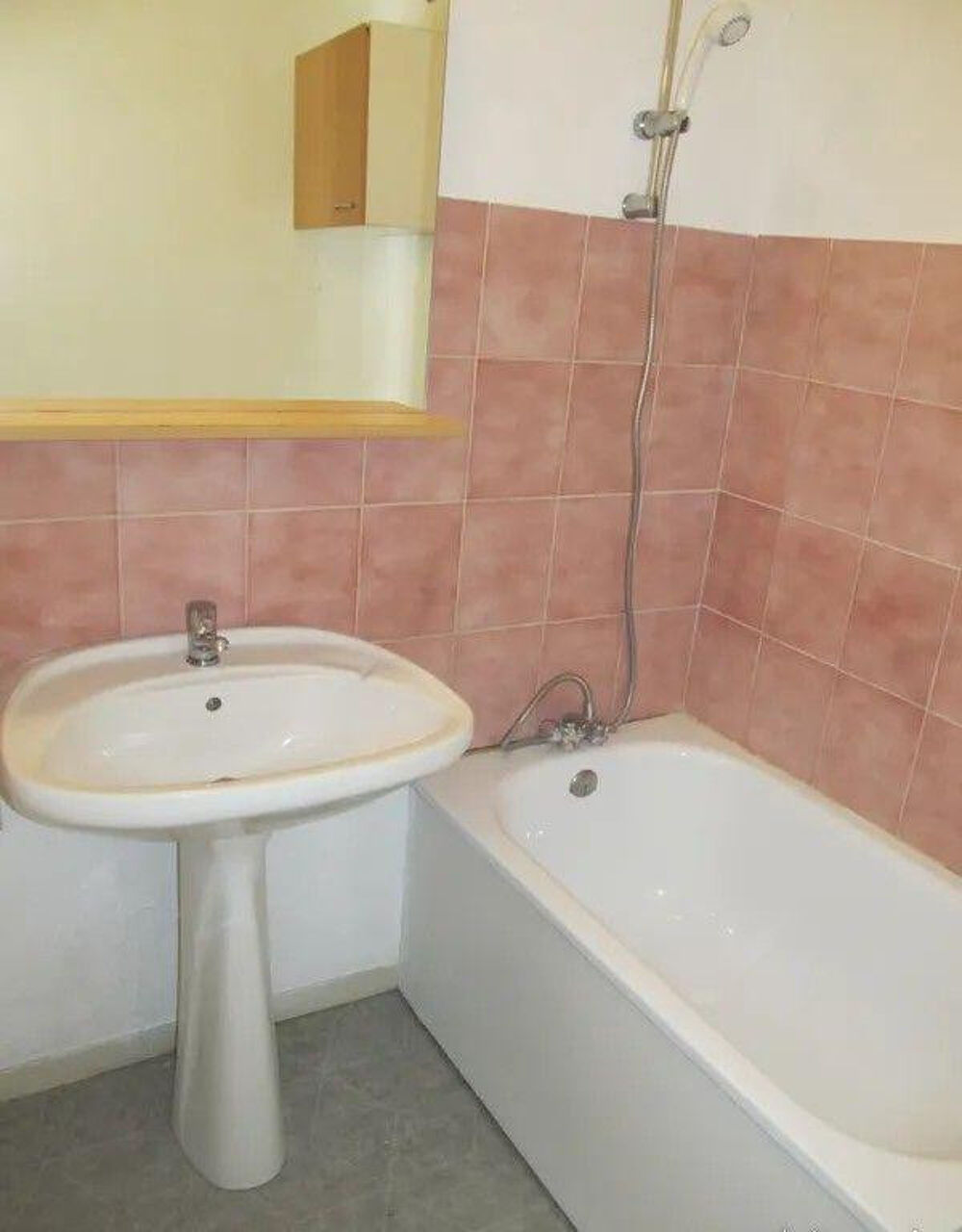 Location Appartement Beau T1 bis/T2 meublé 48m² quartier EUROPOLE Grenoble