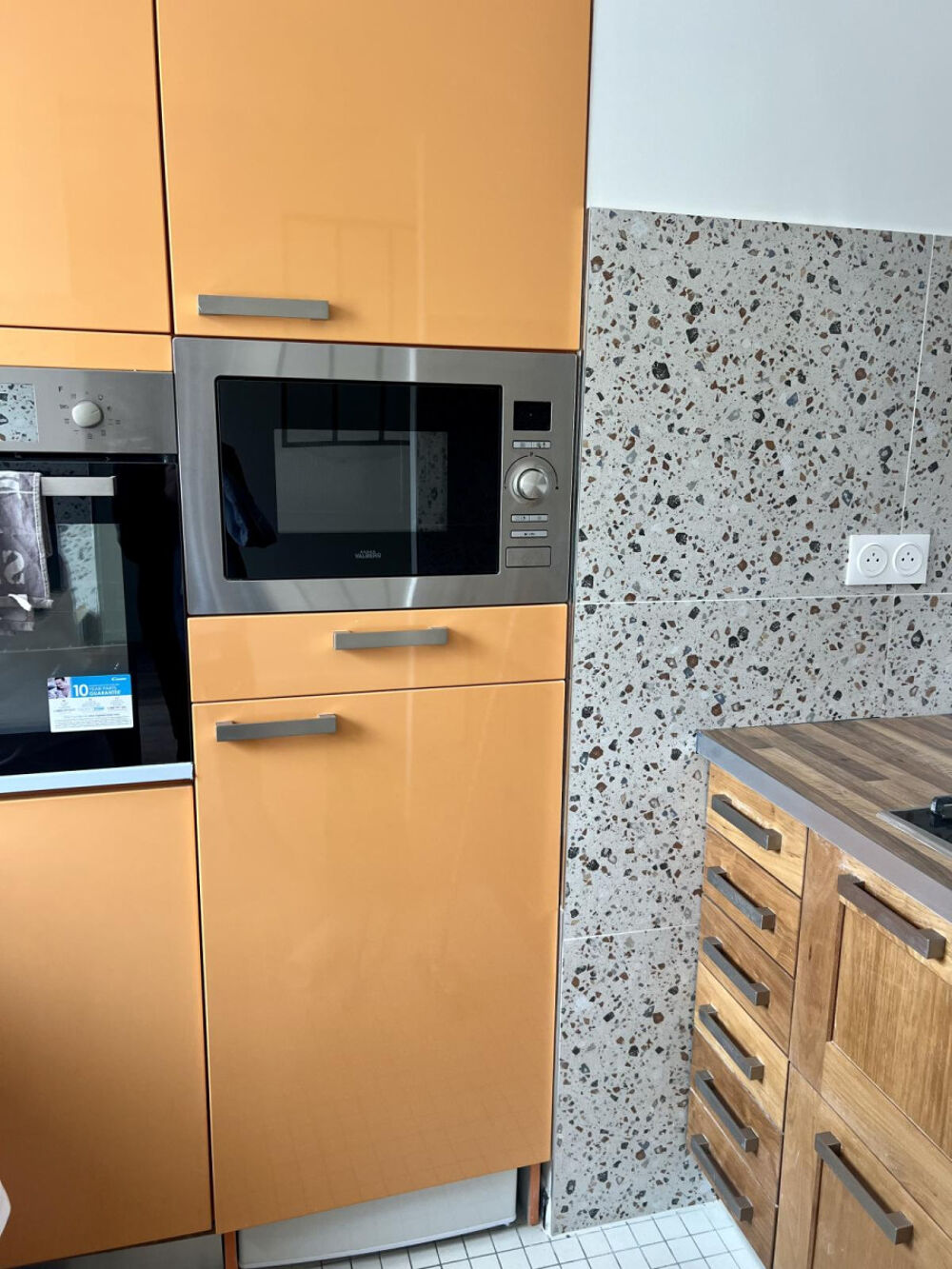 Location Appartement Grand studio refait à neuf 18 ème résidentiel Paris 18