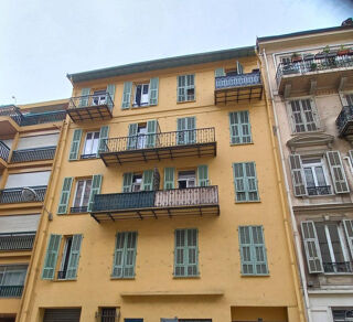  Appartement à louer 2 pièces 32 m²