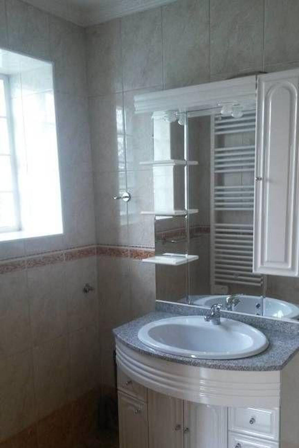 Location Appartement Beau 3 pièces 43m2 Carrez 56 m² à Vitry-Sur-Seine Vitry-sur-seine