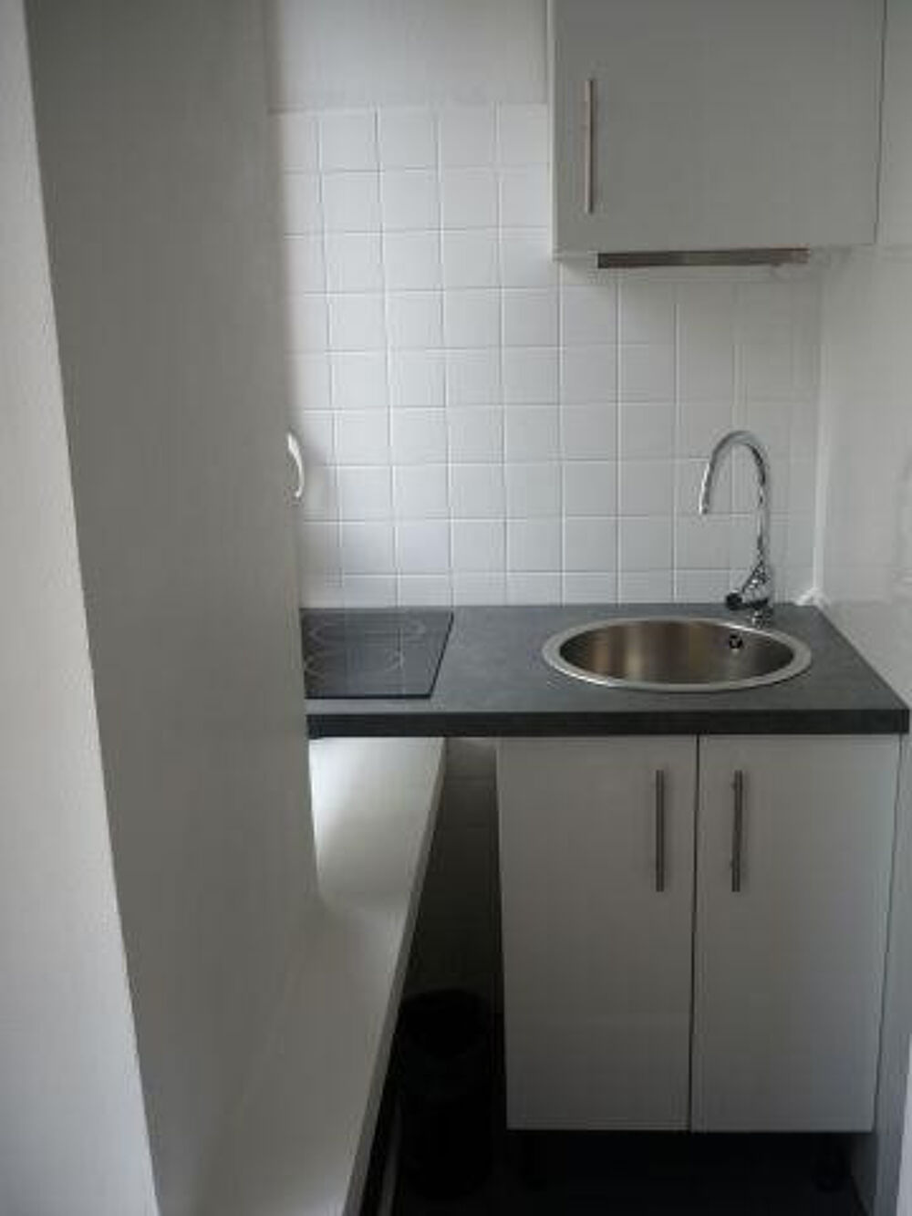 Location Appartement Studio meublé 12,31 m² quartier Ternes Wagram Paris 17