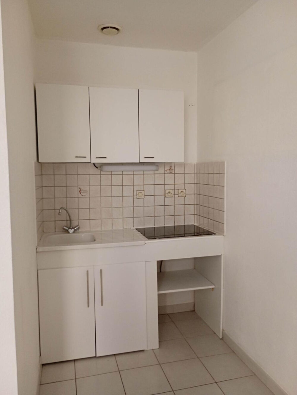Location Appartement T2 Perrache, prox UCLY refait neuf, cuis aménagée Lyon 2