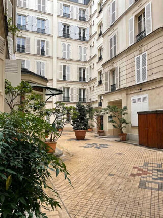  Appartement à louer 2 pièces 35 m²