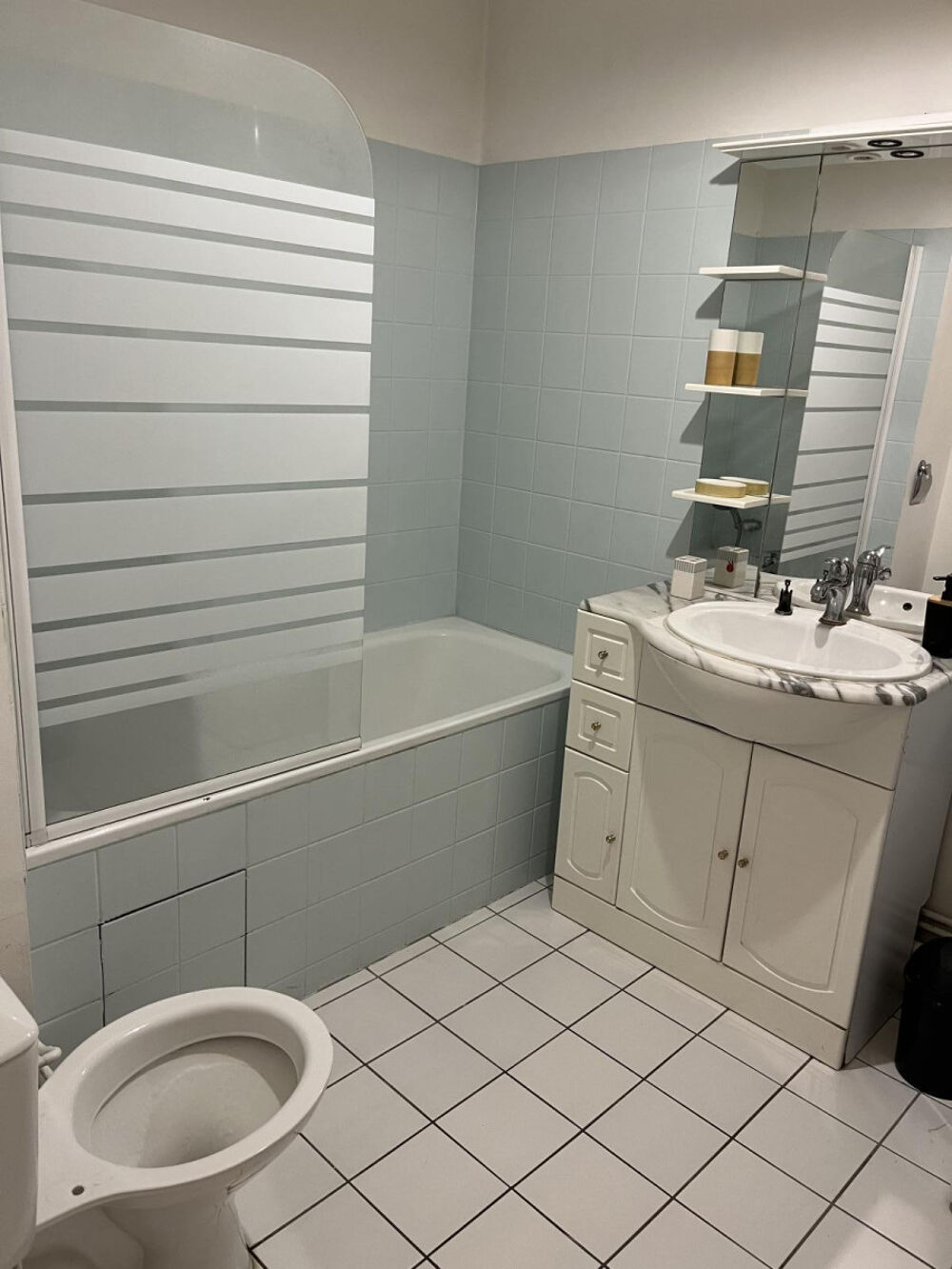 Location Appartement Studio meublé dans résidence privée Orléans
