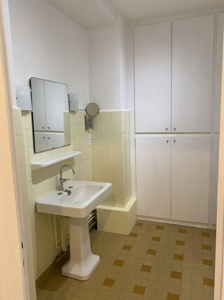  Appartement � louer 3 pi�ces 98 m� Lyon 6�me