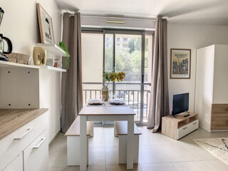  Appartement à louer 1 pièce 27 m²