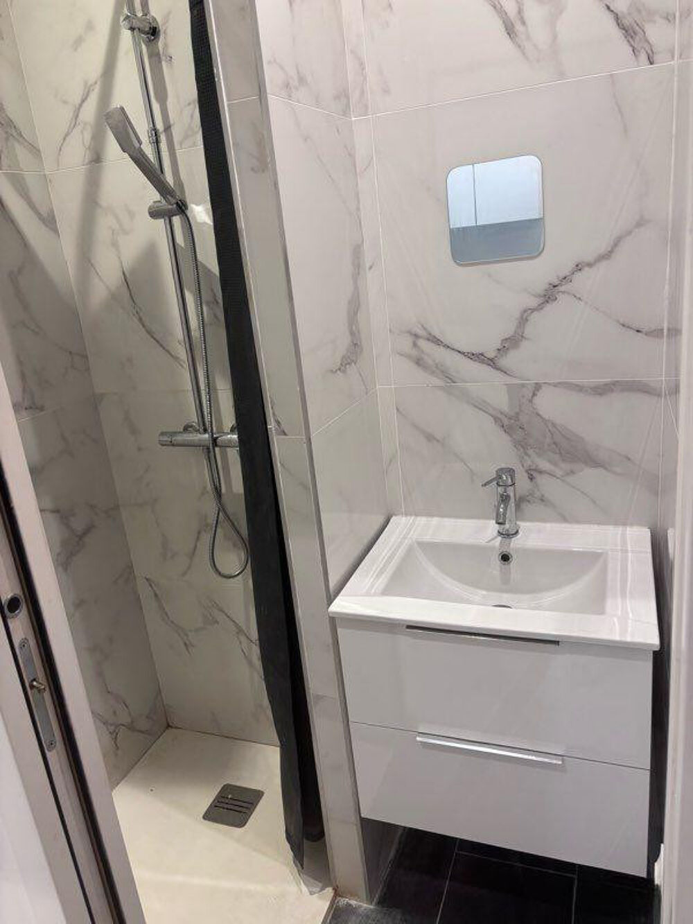 Location Appartement Beau studio de17m2  EN FACE DU RER C Vitry-sur-seine