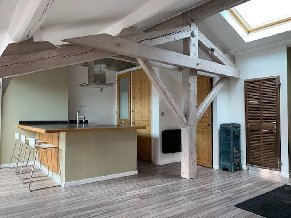 Location Appartement Bd valbenoite f2 refait a neuf 60m2 atypique Saint-Étienne