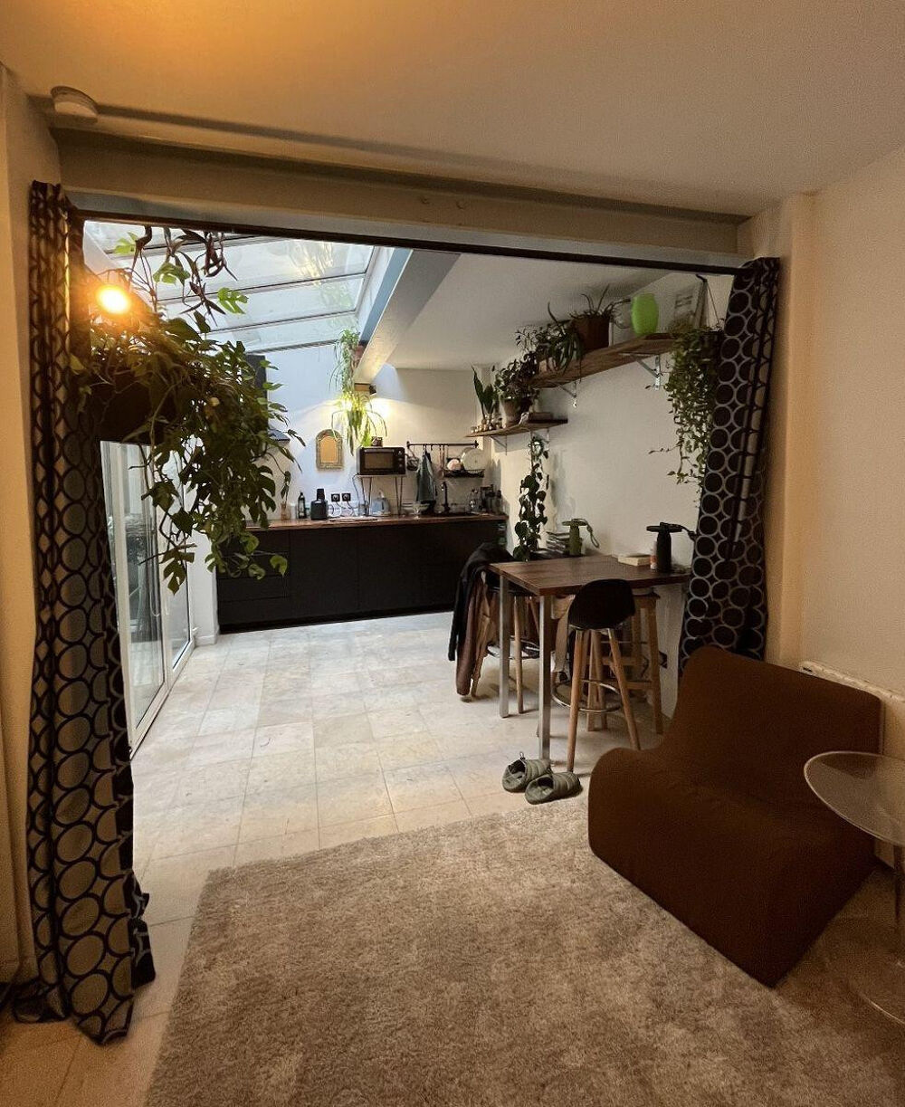 Location Appartement Splendide studio 25m2 avec terrasse à Aligre Paris 12