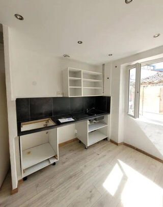  Appartement à louer 2 pièces 30 m²