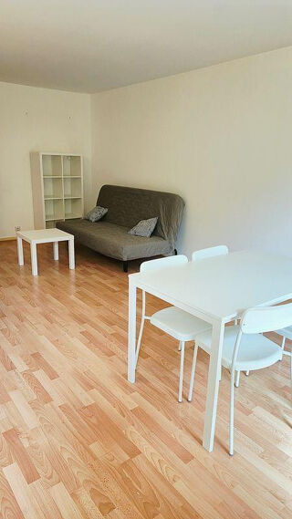  Appartement à louer 2 pièces 45 m²
