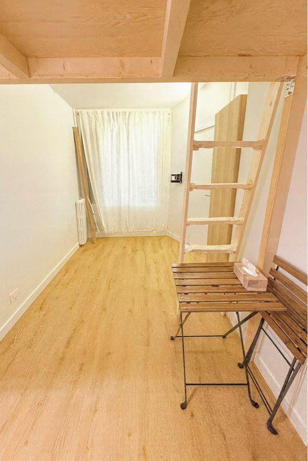 Location Appartement Studio 15m2 + mezzanine Quartier Montparnasse Paris 14