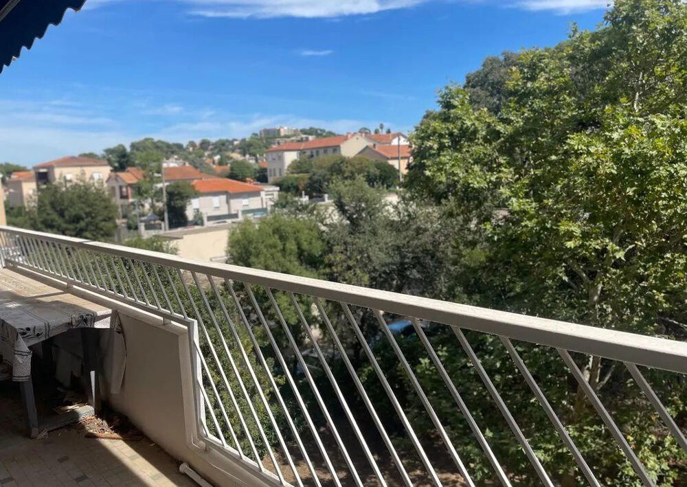 Location Appartement Beau T3/4 d61m² refait à neuf avec 2 balcons Toulon