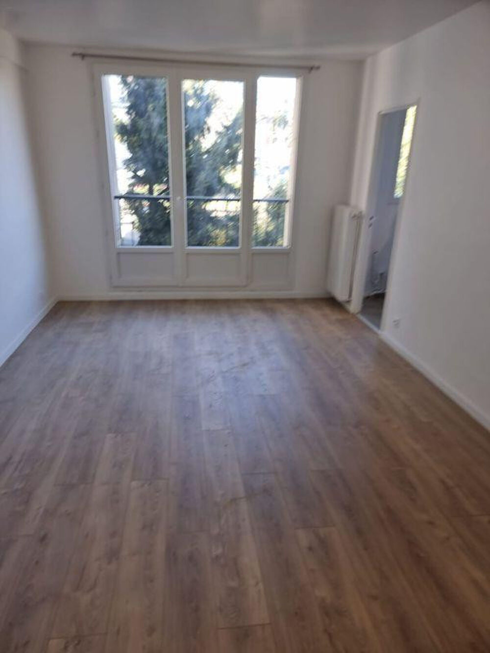 Location Appartement Studio refait à neuf – Arcueil 94110 600m RER Arcueil