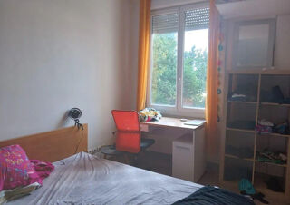  Appartement à louer 3 pièces 78 m²